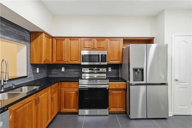 3475 OAK VALLEY RD. NE 140, Atlanta, GA 30326