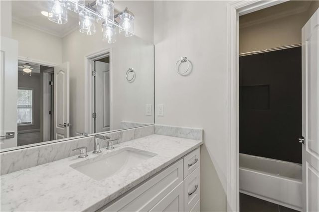 3475 OAK VALLEY RD. NE 140, Atlanta, GA 30326