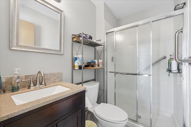 2 Pepperell On Asbury, Rolling Meadows, IL 60008