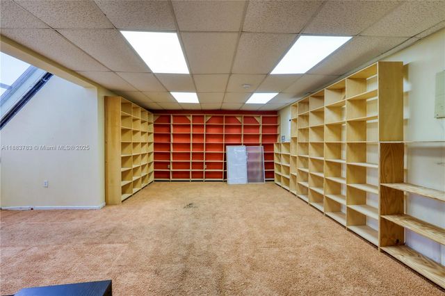 6250 W 21st Ct, Hialeah, FL 33016