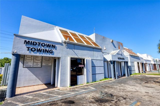 6250 W 21st Ct, Hialeah, FL 33016