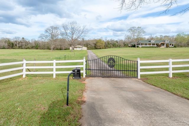 3657 County Road 364, Elba, AL 36323