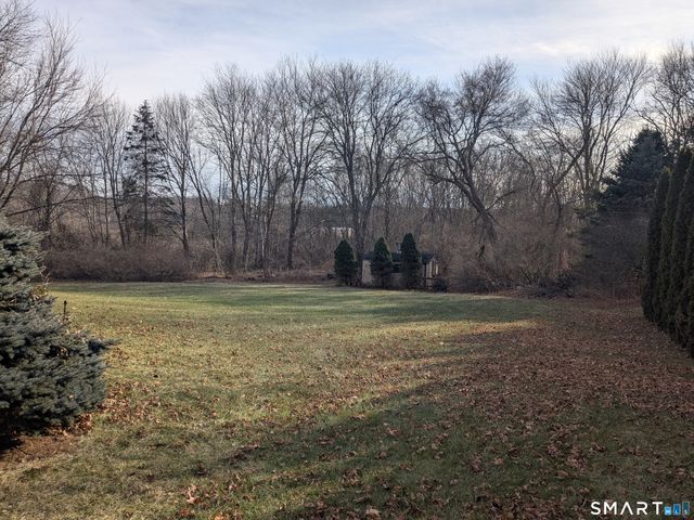 14 Hansen Farm Road, North Haven, CT 06473