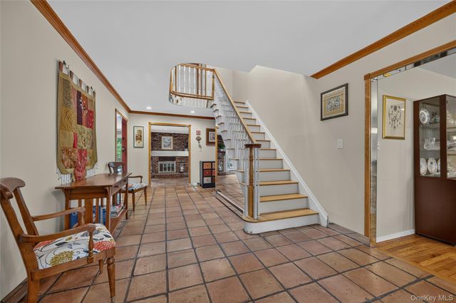 38 McCulloch Drive, Dix Hills, NY 11746