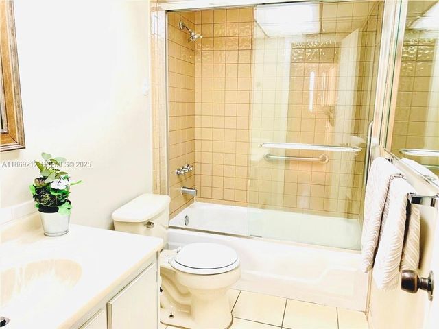 1820 SW 81st Avenue 3405, North Lauderdale, FL 33068