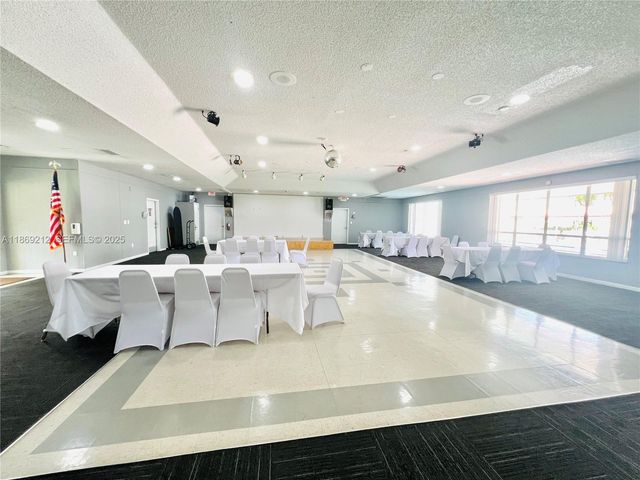 1820 SW 81st Avenue 3405, North Lauderdale, FL 33068