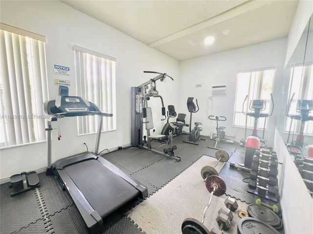 1820 SW 81st Avenue 3405, North Lauderdale, FL 33068