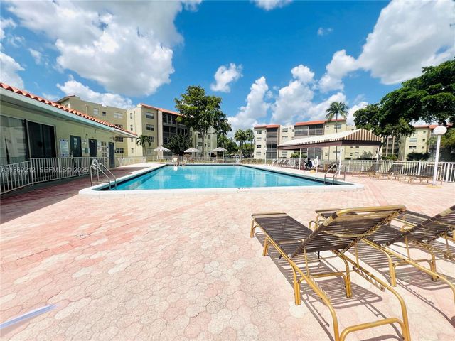 1820 SW 81st Avenue 3405, North Lauderdale, FL 33068