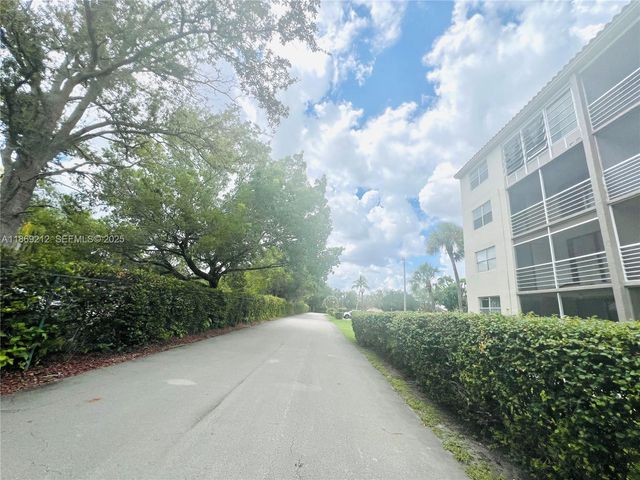 1820 SW 81st Avenue 3405, North Lauderdale, FL 33068