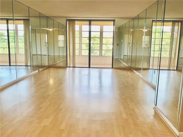 1820 SW 81st Avenue 3405, North Lauderdale, FL 33068