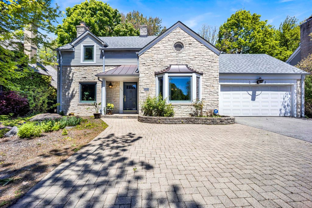 3029 Simpson Street, Evanston, IL 60201