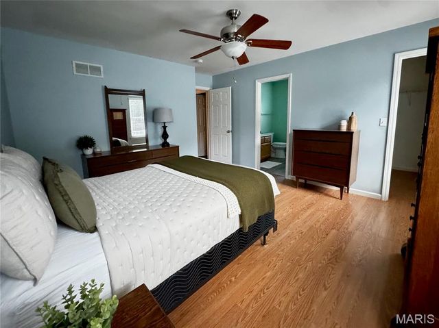 2162 Warwick Castle, Imperial, MO 63052