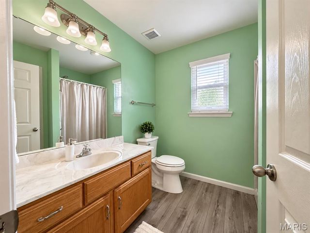 2162 Warwick Castle, Imperial, MO 63052