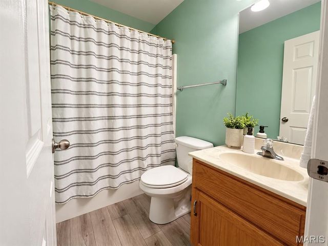 2162 Warwick Castle, Imperial, MO 63052
