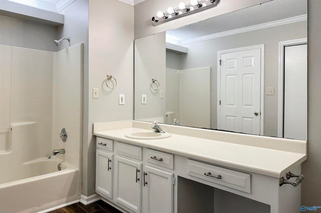 402 Bromwich Street SW, Decatur, AL 35603