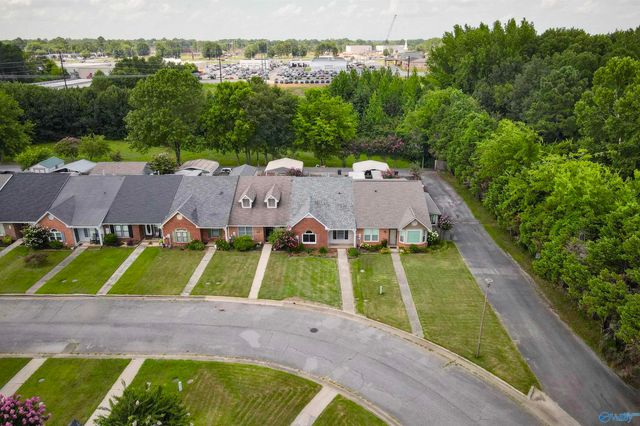 402 Bromwich Street SW, Decatur, AL 35603