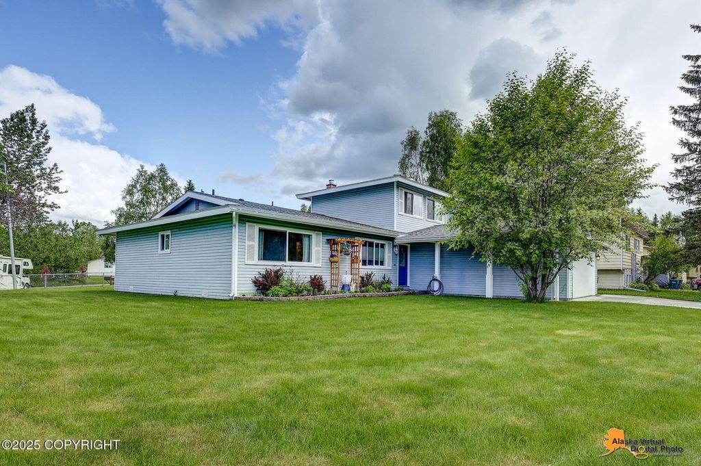7001 Foothill Drive, Anchorage, AK 99504