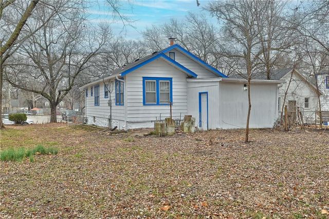 5932 Park Avenue, Kansas City, MO 64130