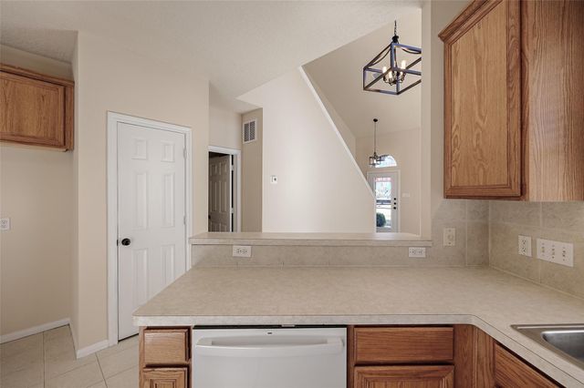 1815 Tickner Street, Conroe, TX 77301