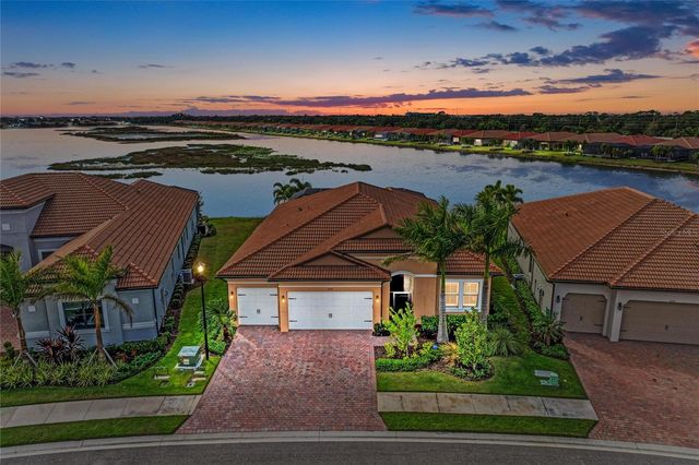 629 MARAVIYA BOULEVARD, Nokomis, FL 34275