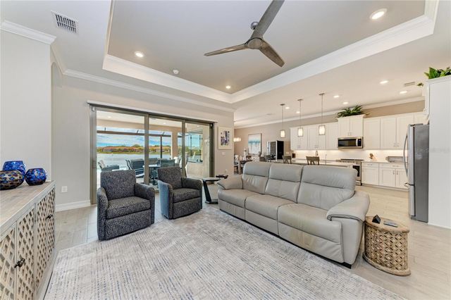 629 MARAVIYA BOULEVARD, Nokomis, FL 34275