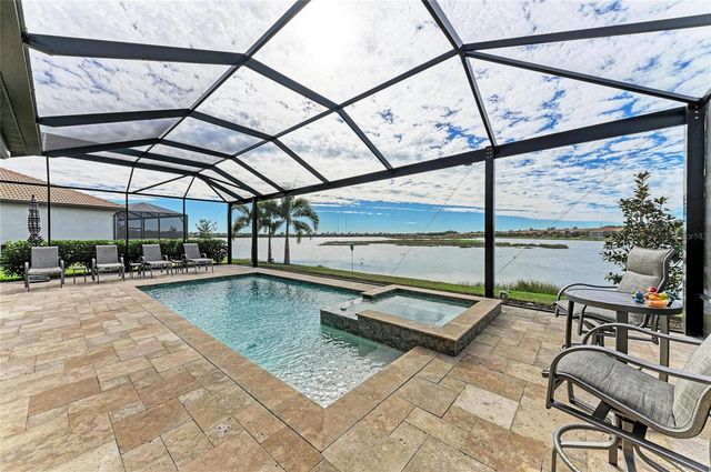 629 MARAVIYA BOULEVARD, Nokomis, FL 34275