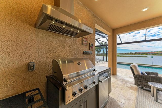 629 MARAVIYA BOULEVARD, Nokomis, FL 34275