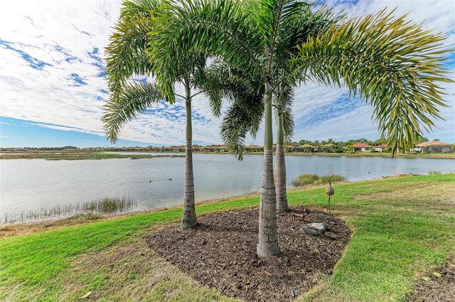 629 MARAVIYA BOULEVARD, Nokomis, FL 34275