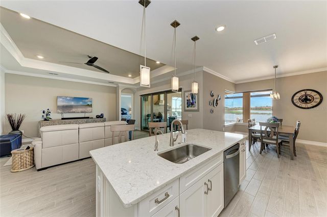 629 MARAVIYA BOULEVARD, Nokomis, FL 34275