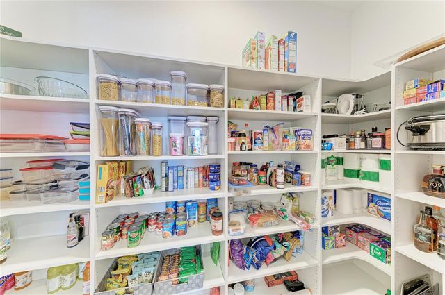 629 MARAVIYA BOULEVARD, Nokomis, FL 34275