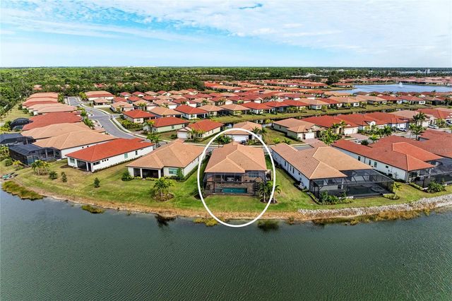 629 MARAVIYA BOULEVARD, Nokomis, FL 34275