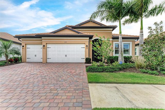 629 MARAVIYA BOULEVARD, Nokomis, FL 34275