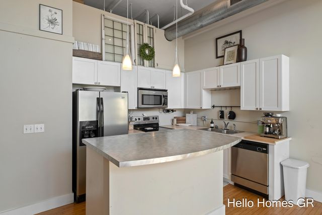 600 Broadway Avenue Nw 317, City Of Grand Rapids, MI 49504