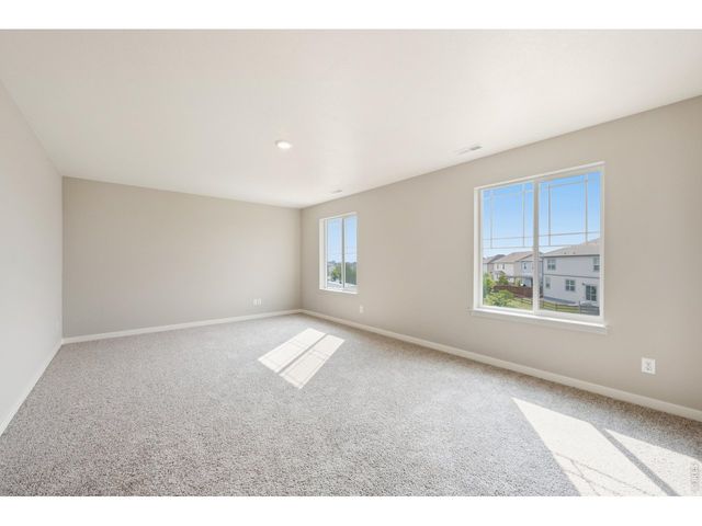 2595 Wren Dr, Johnstown, CO 80534