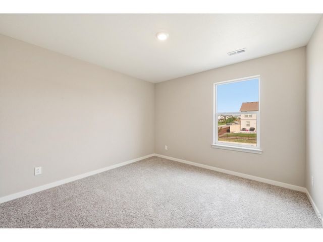 2595 Wren Dr, Johnstown, CO 80534