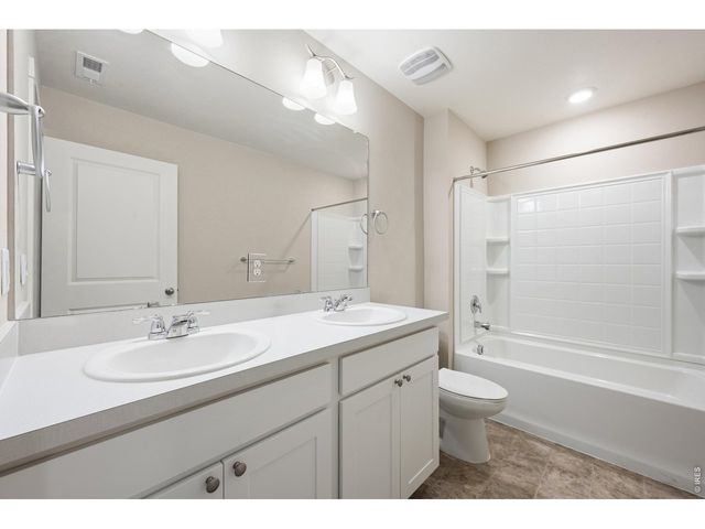 2595 Wren Dr, Johnstown, CO 80534