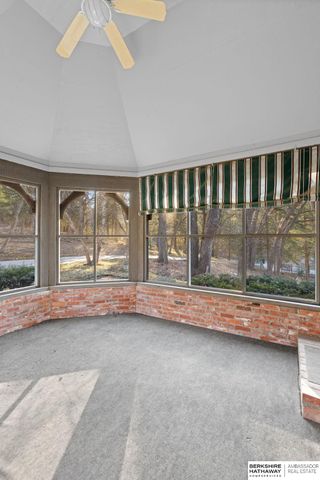 20605 Meadow Ridge Drive, Springfield, NE 68059