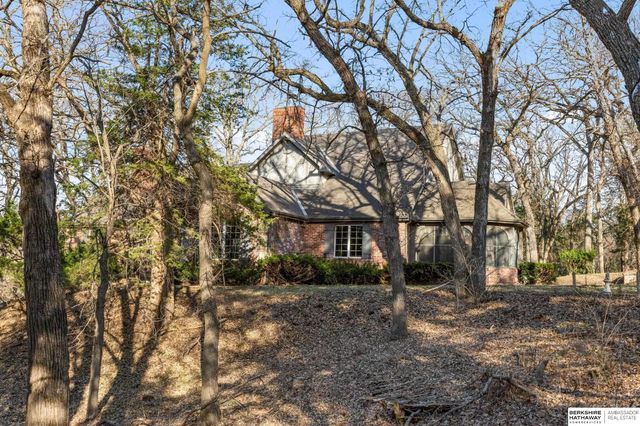 20605 Meadow Ridge Drive, Springfield, NE 68059