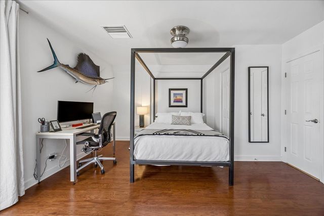 2195 Poplar Ave Apt 504, Memphis, TN 38104