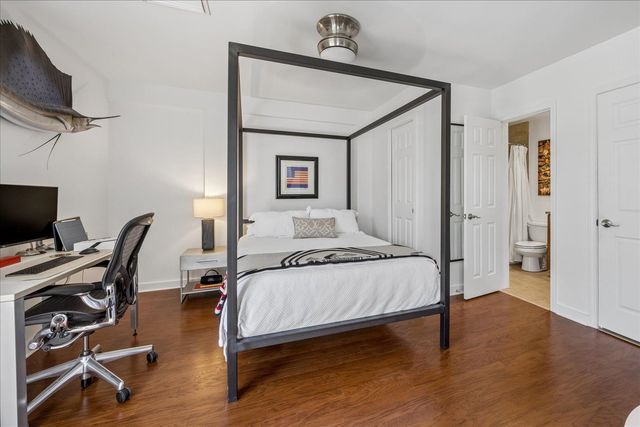 2195 Poplar Ave Apt 504, Memphis, TN 38104