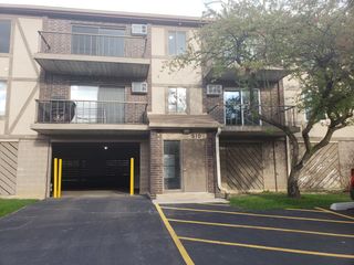 510 KIOWA Court 201, Naperville, IL 60565