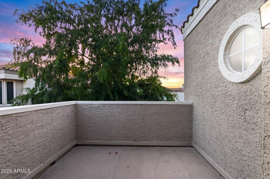 Image 30 of property listing at 4021 E LAUREL Lane NE, Phoenix, AZ 85028