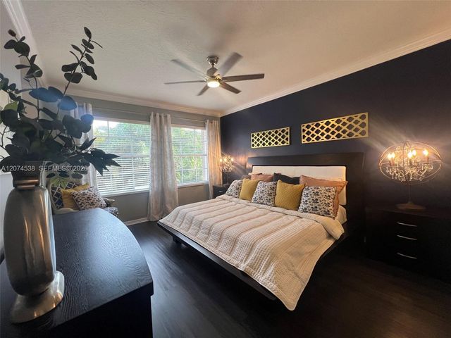 425 Pumpkin Drive, Palm Beach Gardens, FL 33410