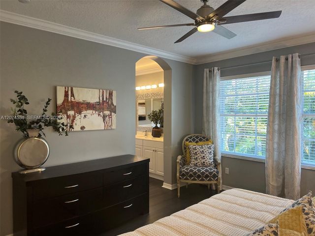 425 Pumpkin Drive, Palm Beach Gardens, FL 33410