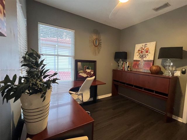 425 Pumpkin Drive, Palm Beach Gardens, FL 33410