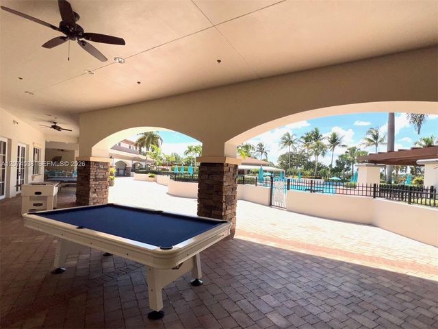 425 Pumpkin Drive, Palm Beach Gardens, FL 33410