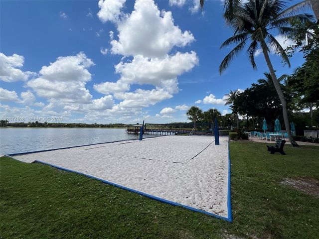 425 Pumpkin Drive, Palm Beach Gardens, FL 33410