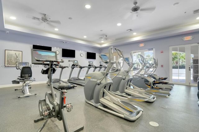 425 Pumpkin Drive, Palm Beach Gardens, FL 33410