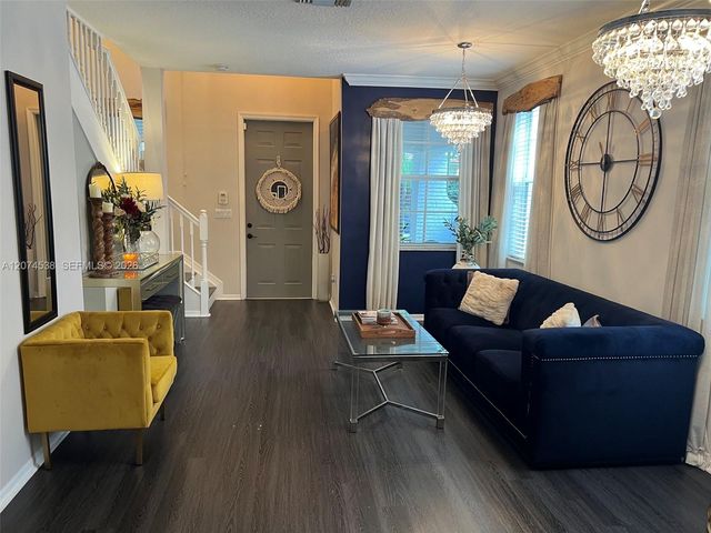 425 Pumpkin Drive, Palm Beach Gardens, FL 33410