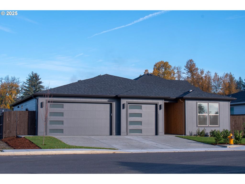 2350 E FOXTROT St, La Center, WA 98629
